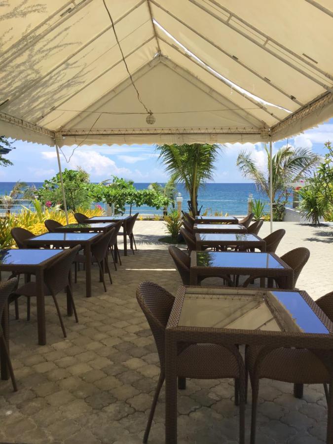 Em Royalle Hotel & Beach Resort San Juan  Exterior foto