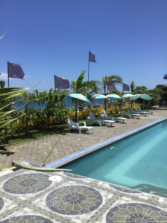 Em Royalle Hotel & Beach Resort San Juan  Exterior foto